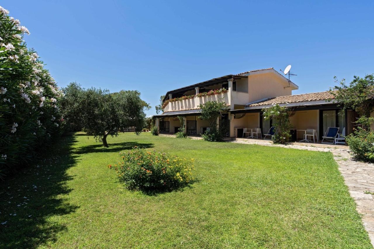 Porto Giunco Residence Villasimius Buitenkant foto