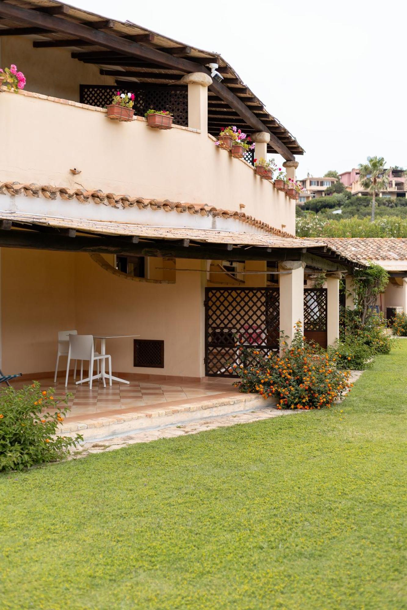 Porto Giunco Residence Villasimius Buitenkant foto
