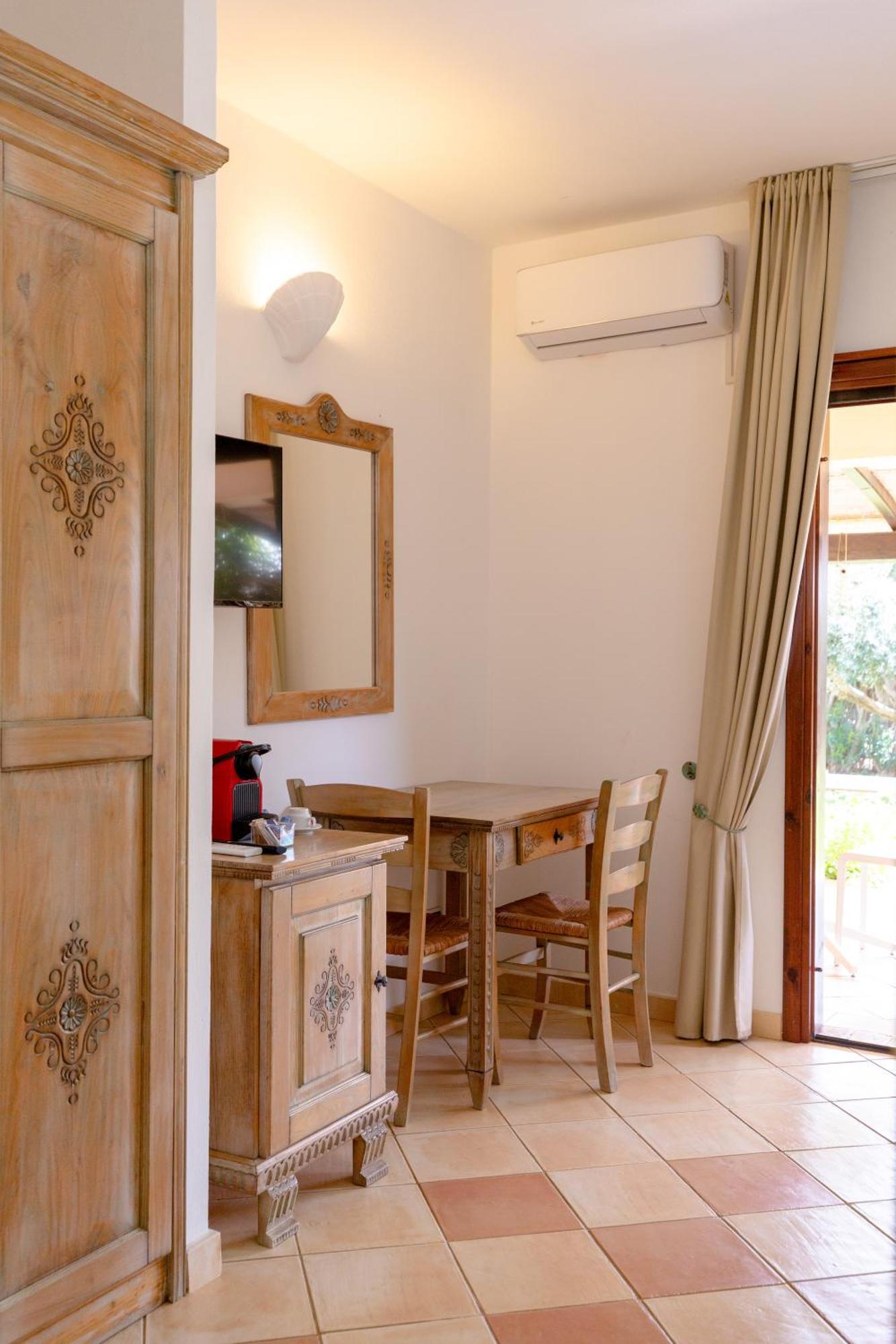 Porto Giunco Residence Villasimius Buitenkant foto