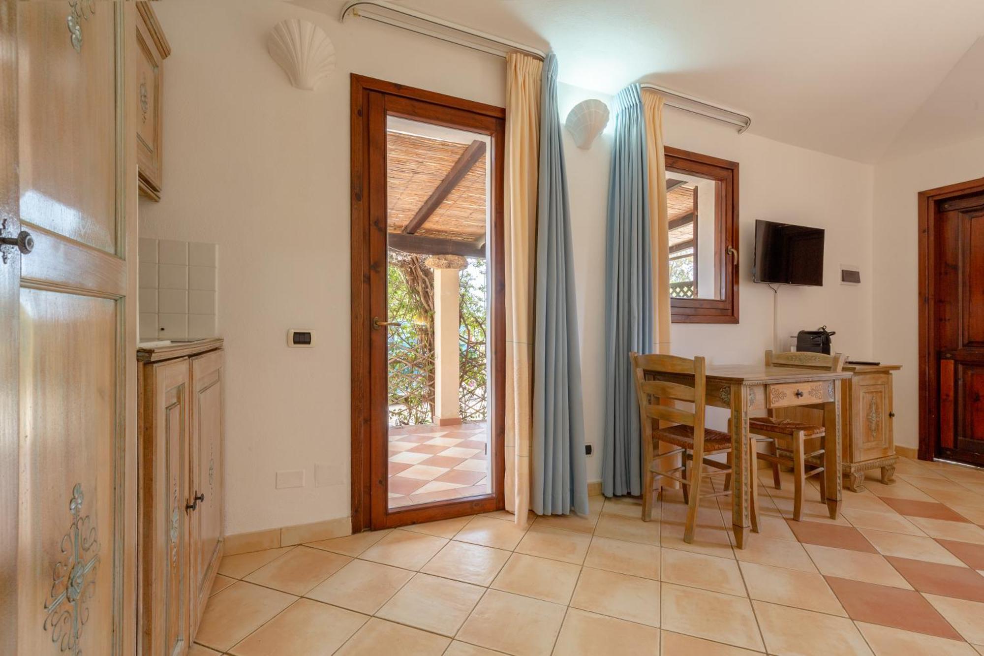 Porto Giunco Residence Villasimius Buitenkant foto