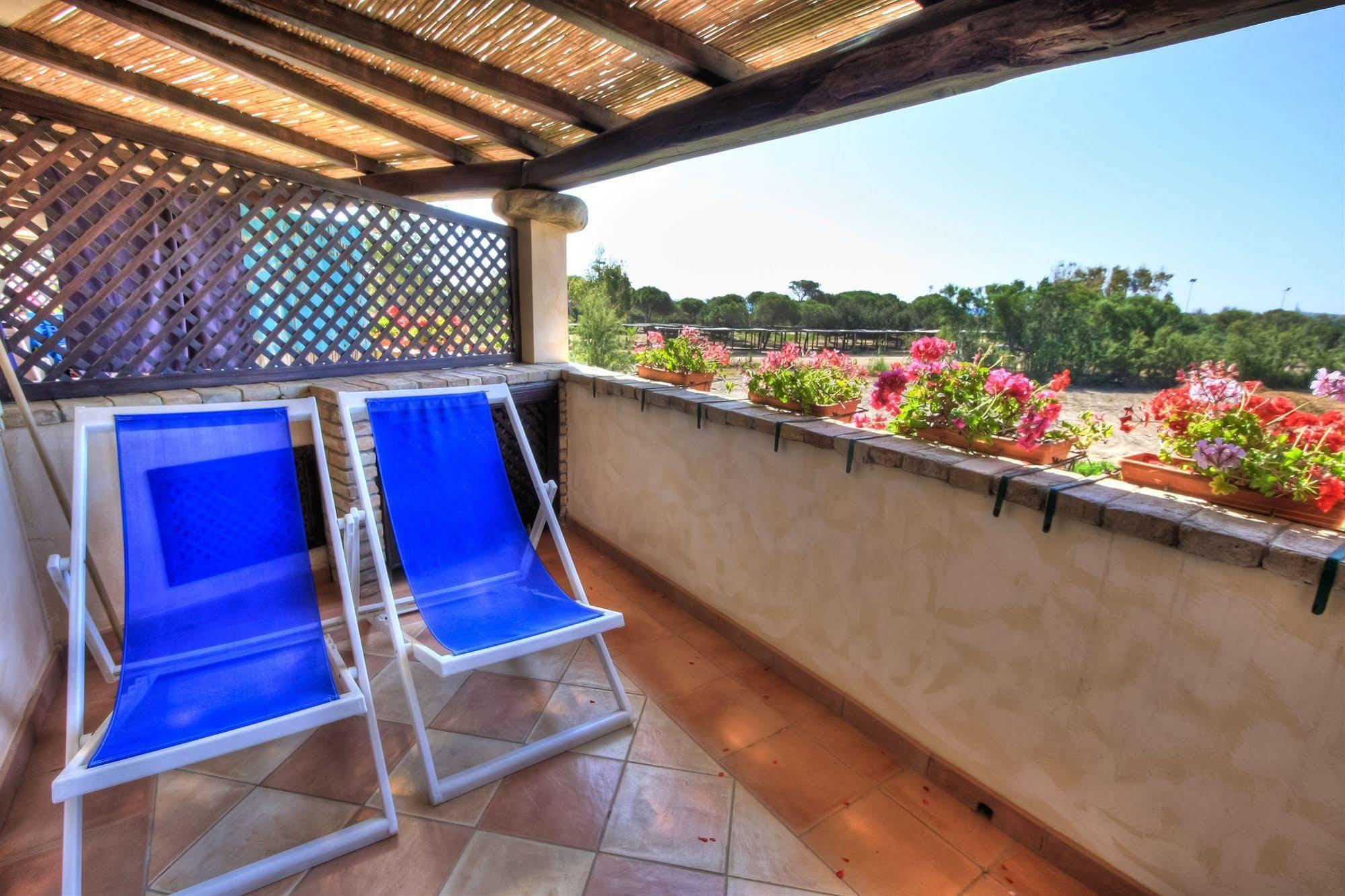 Porto Giunco Residence Villasimius Buitenkant foto