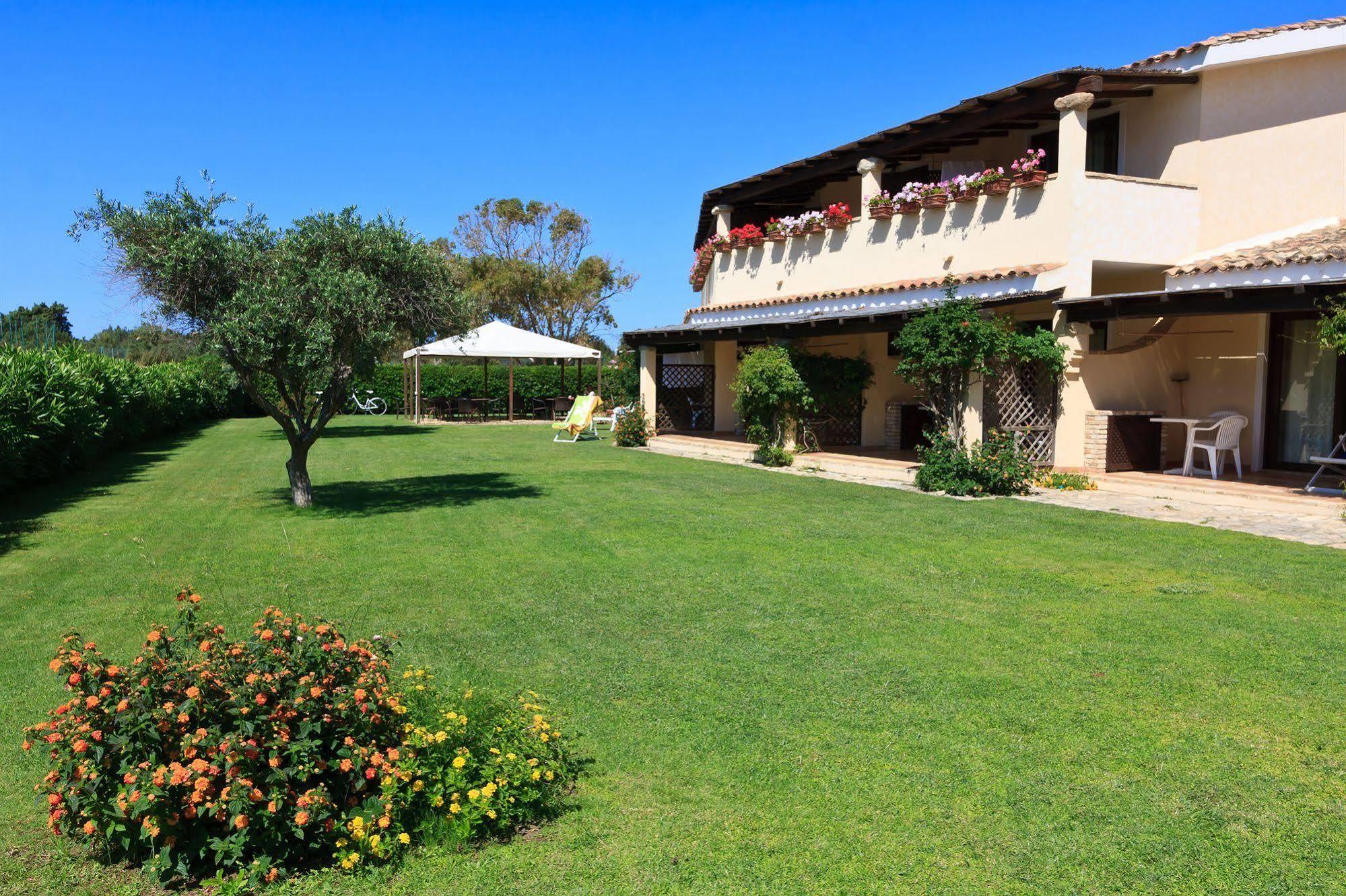 Porto Giunco Residence Villasimius Buitenkant foto